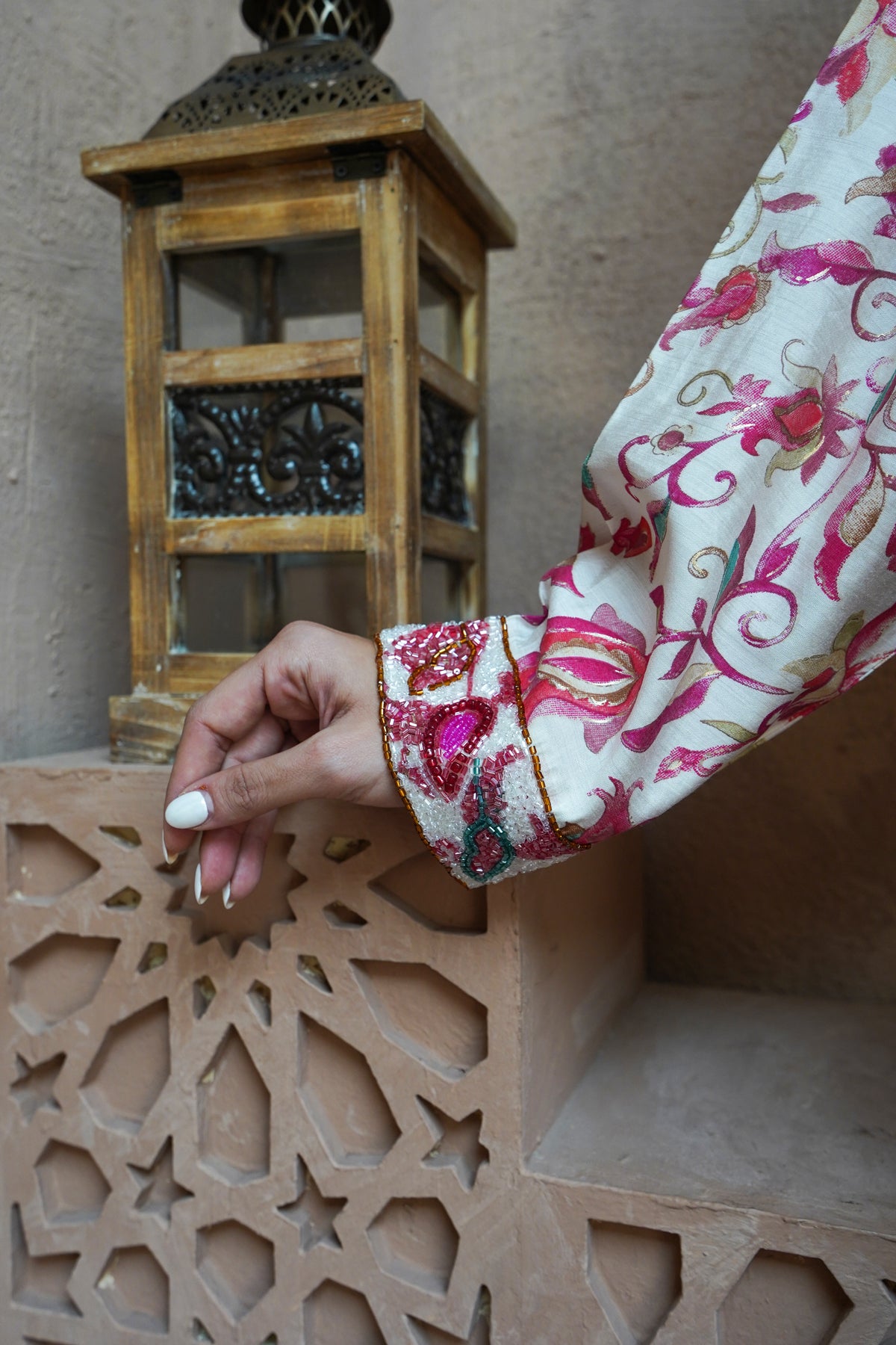 COTTON EMIRATI MUKHAWEER 03